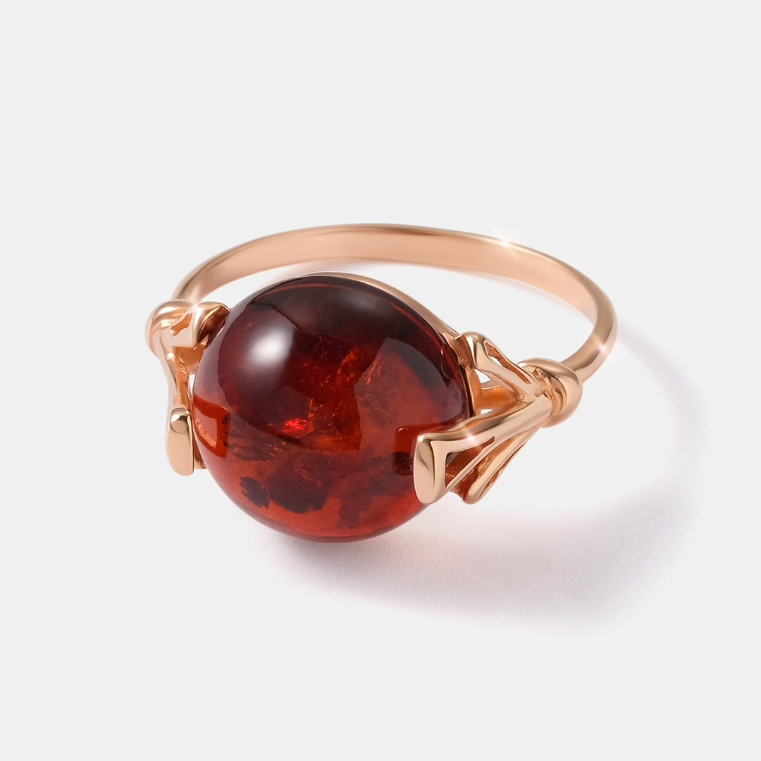 Серебряное кольцо с янтарем