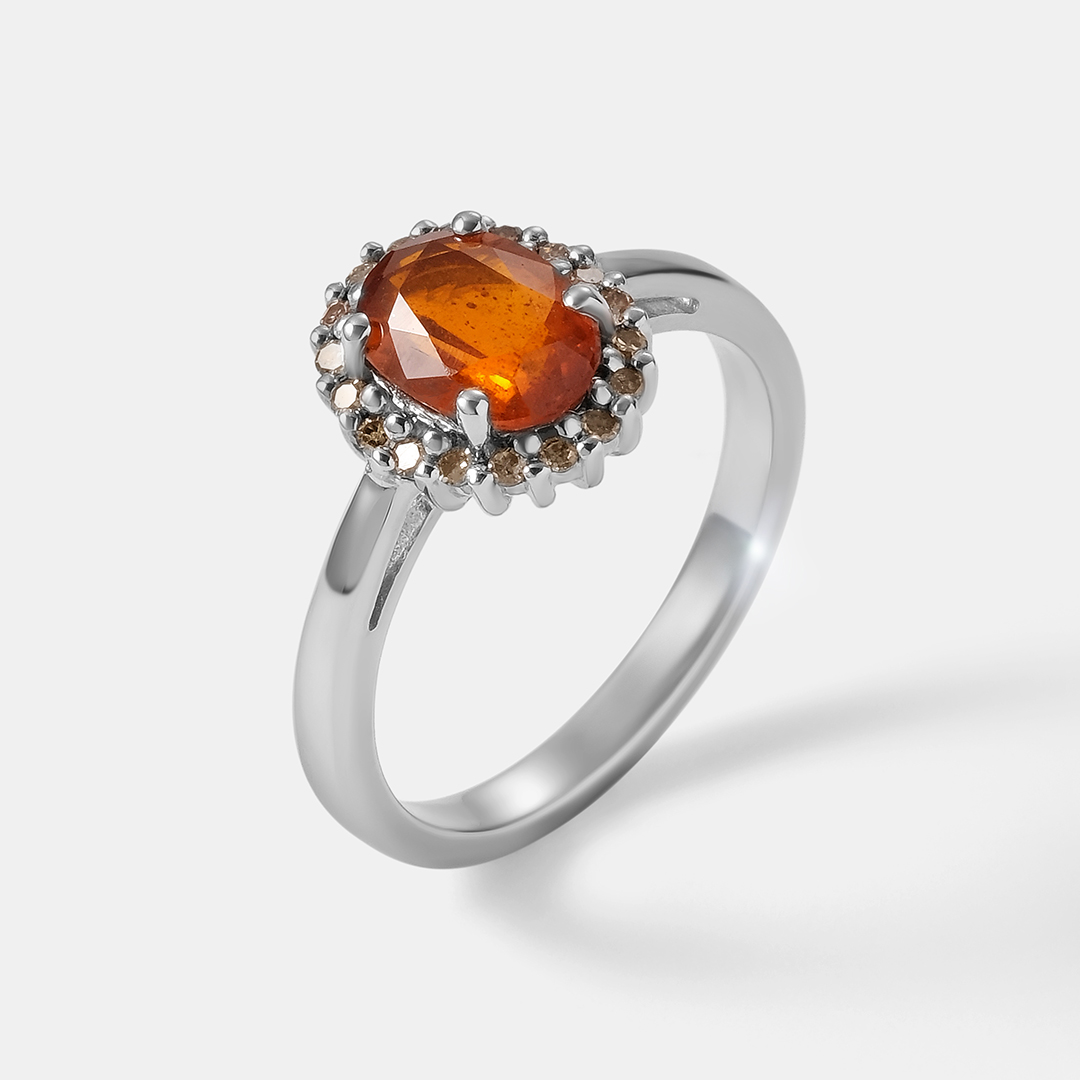 Серебряное кольцо с оранжевым кианитом