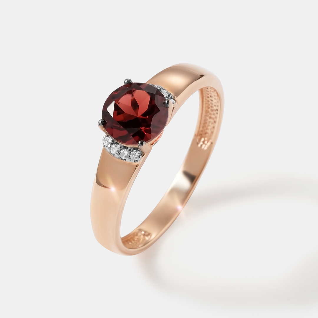 Серебряное кольцо с гранатом