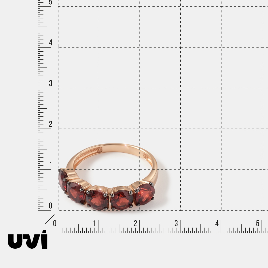 Серебряное кольцо с гранатами