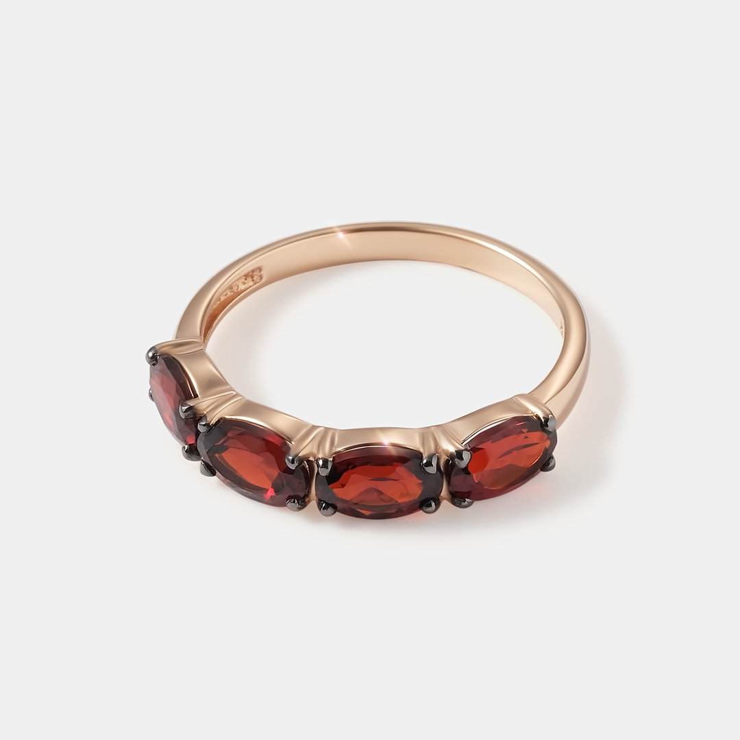 Серебряное кольцо с гранатами