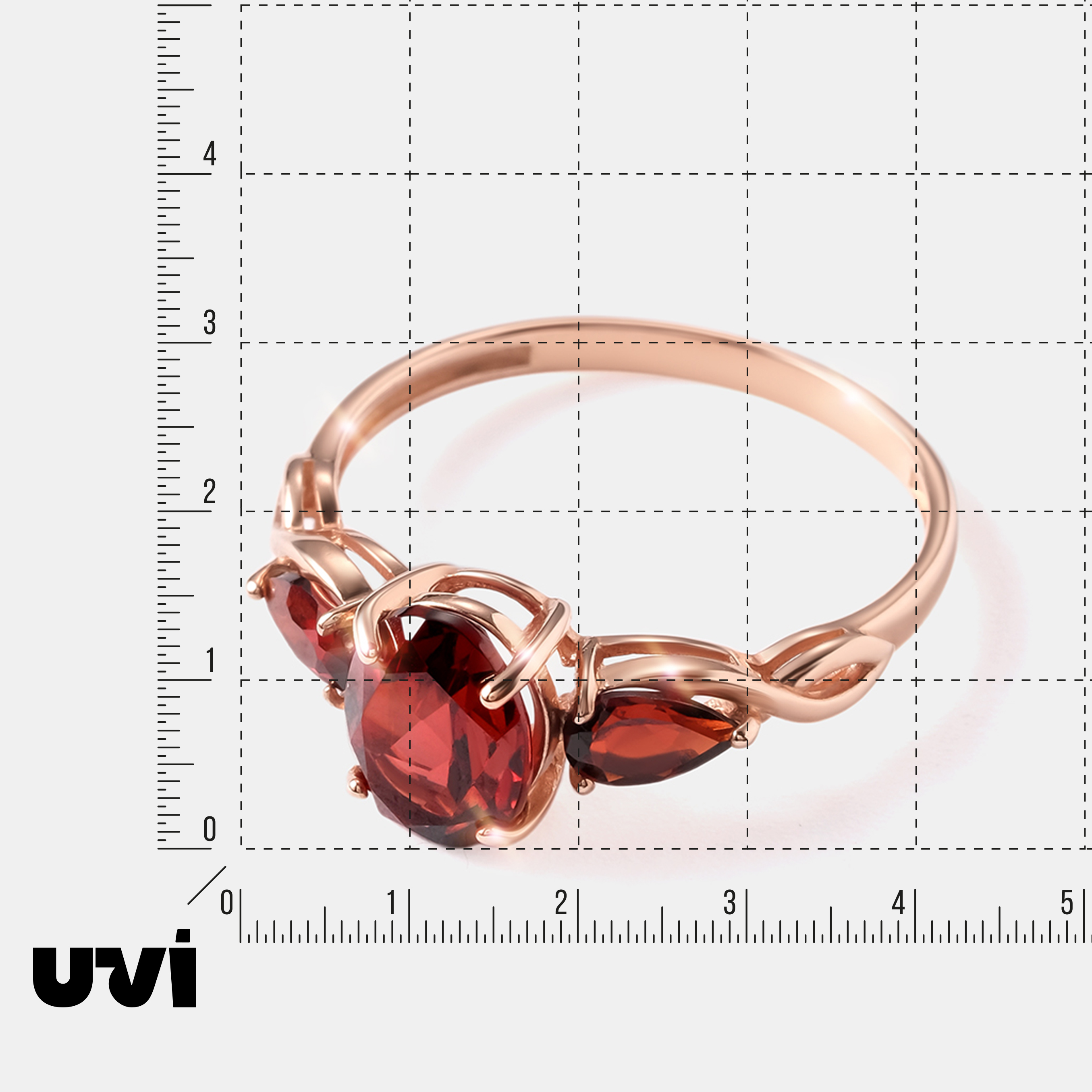 Серебряное кольцо с гранатами