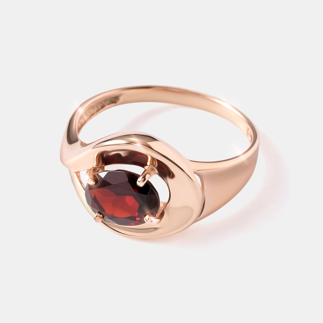 Серебряное кольцо с гранатом