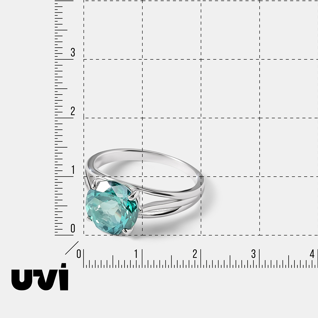 Серебряное кольцо с зеленым топазом