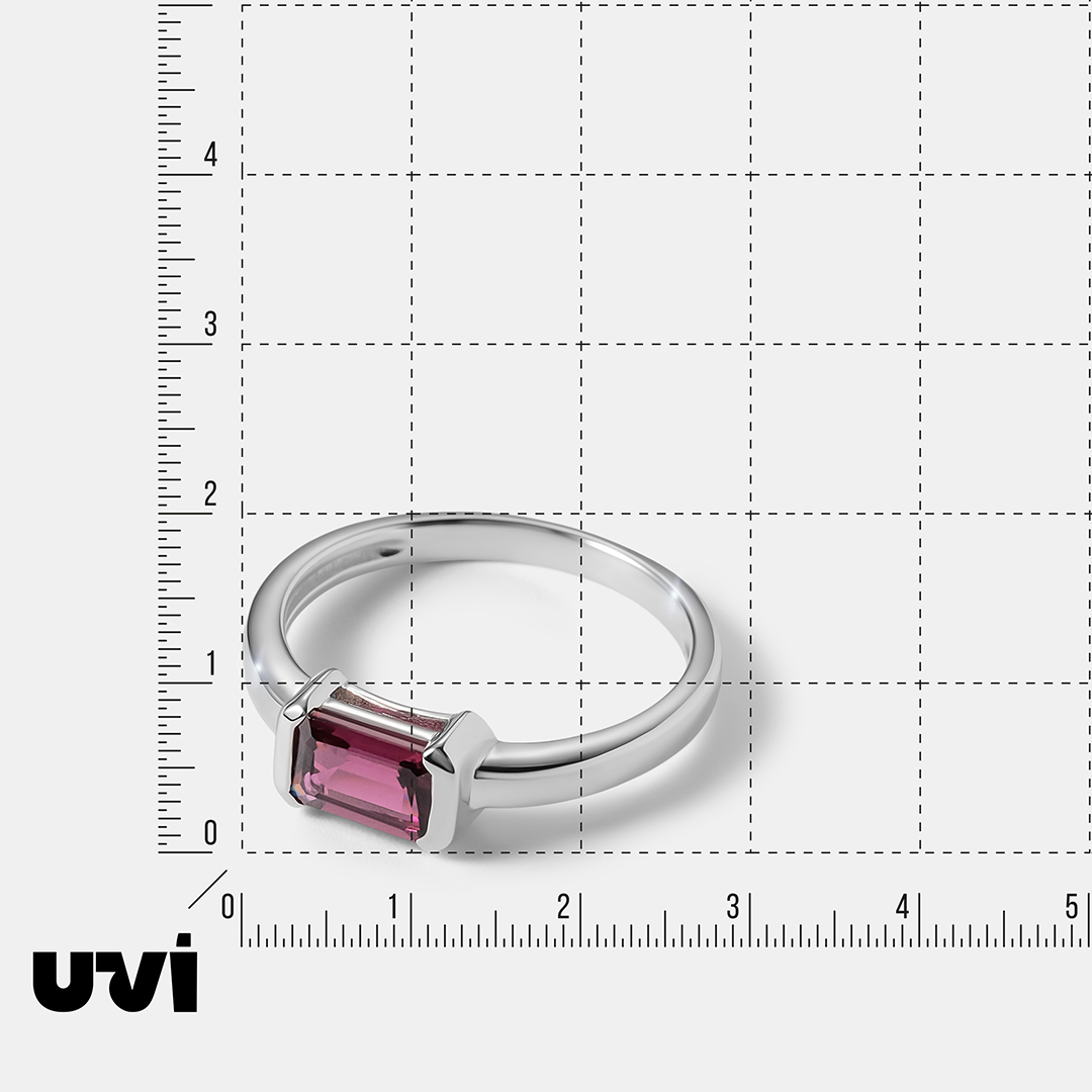 Серебряное кольцо с гранатом Умбалит