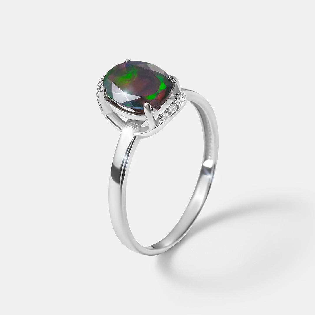 Серебряное кольцо с черным опалом
