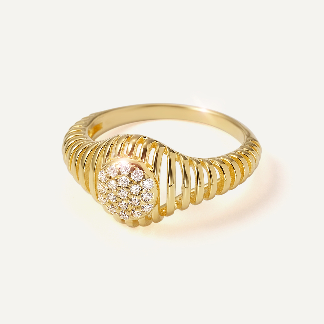 Серебряное кольцо с кубическим цирконием