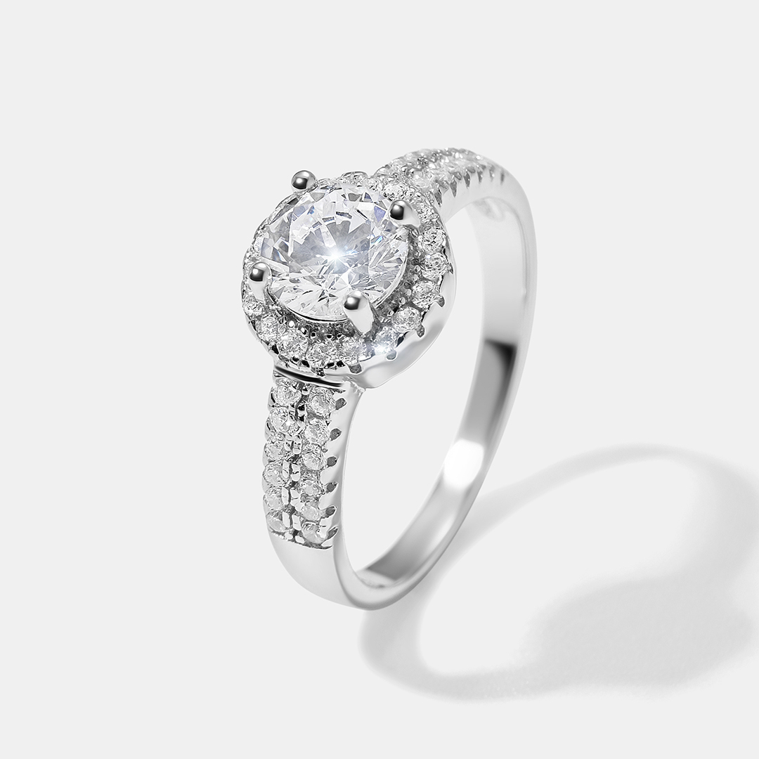 Серебряное кольцо с кубическим цирконием