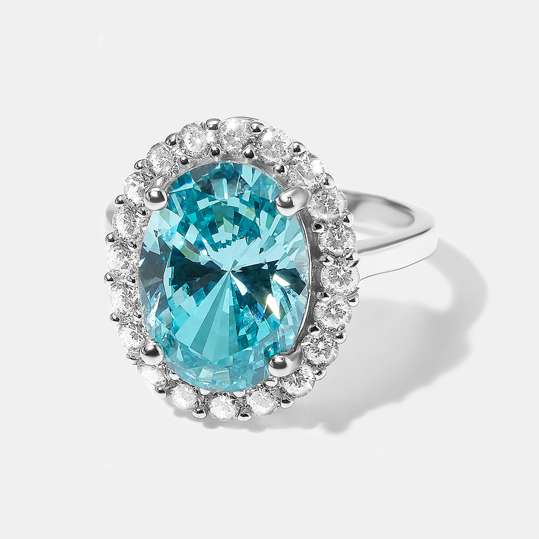 Серебряное кольцо с кубическим цирконием