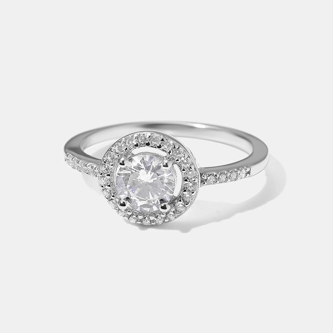 Серебряное кольцо с кубическим цирконием