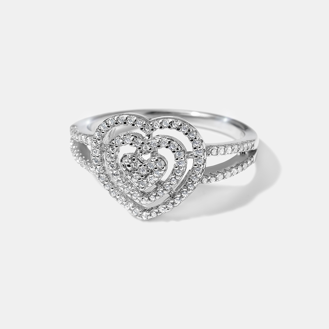 Серебряное кольцо с кубическим цирконием "Сердце"