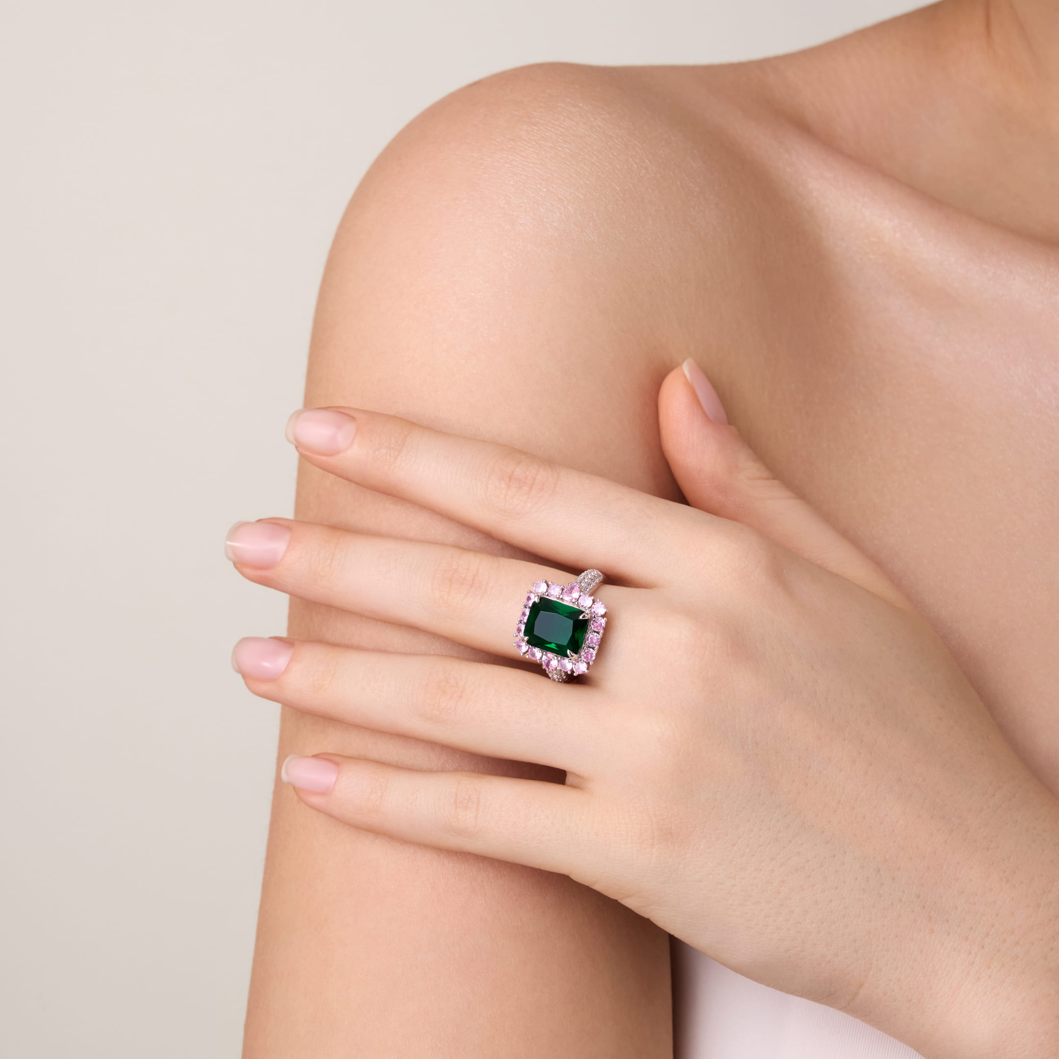 Серебряное кольцо с алпанитом