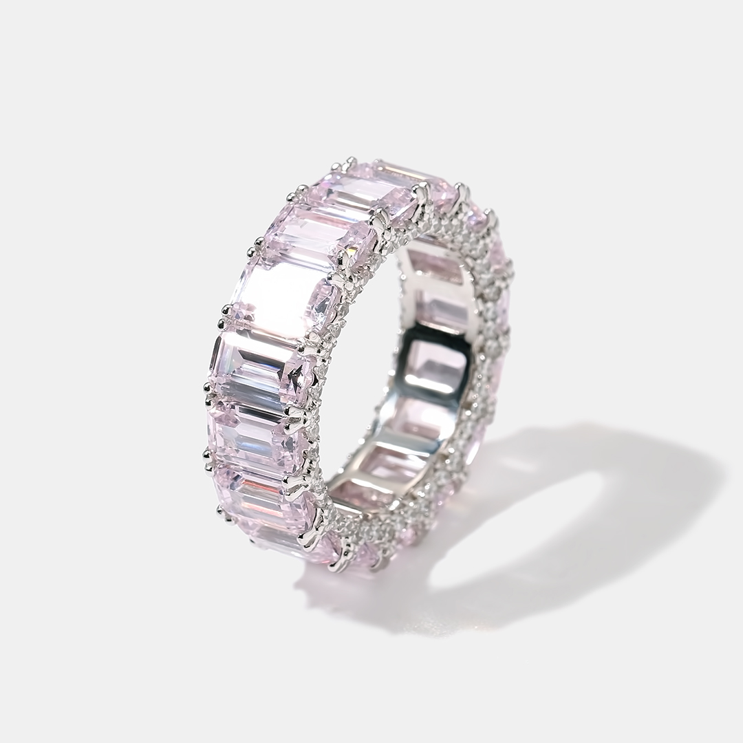 Серебряное кольцо с кубическим цирконием