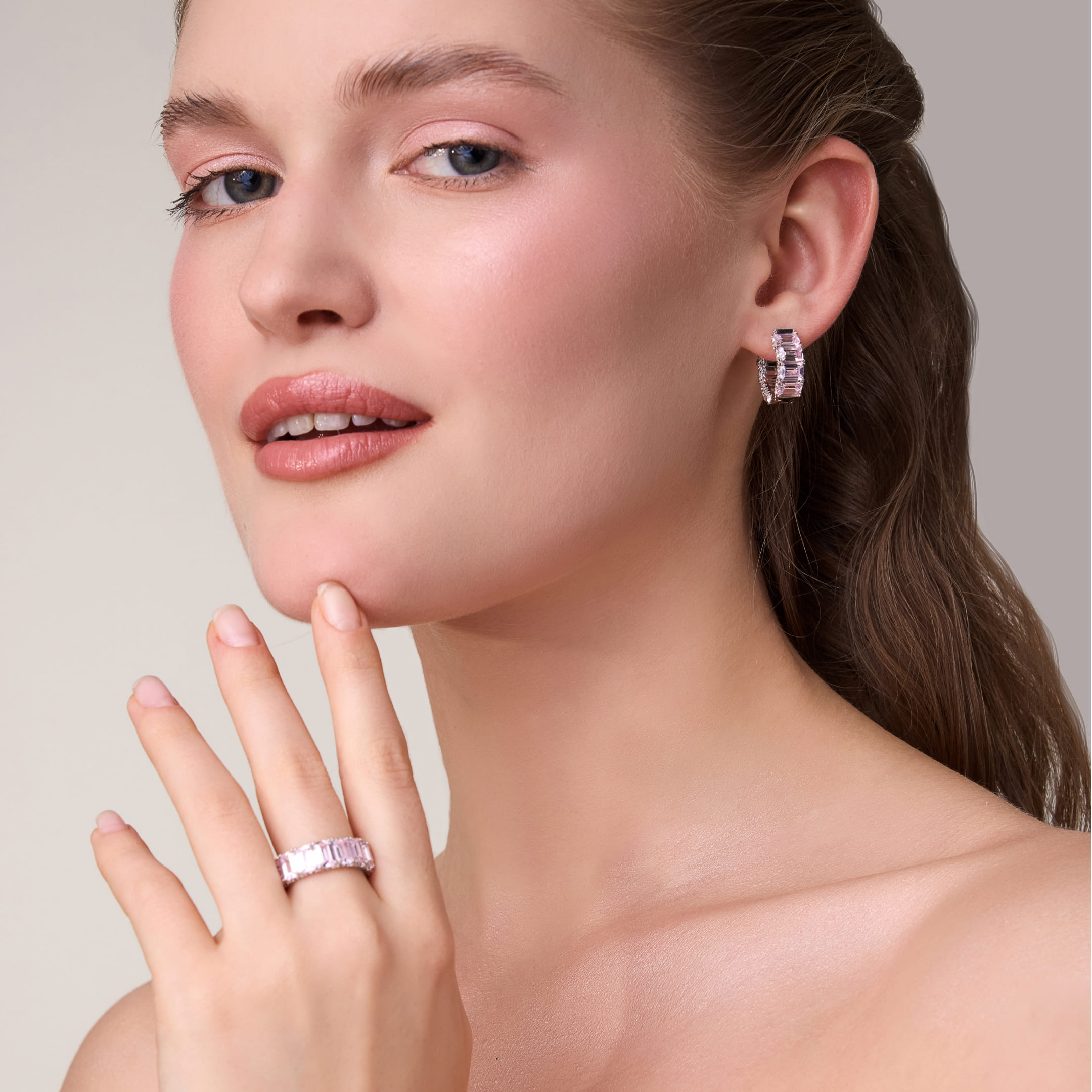 Серебряное кольцо с кубическим цирконием