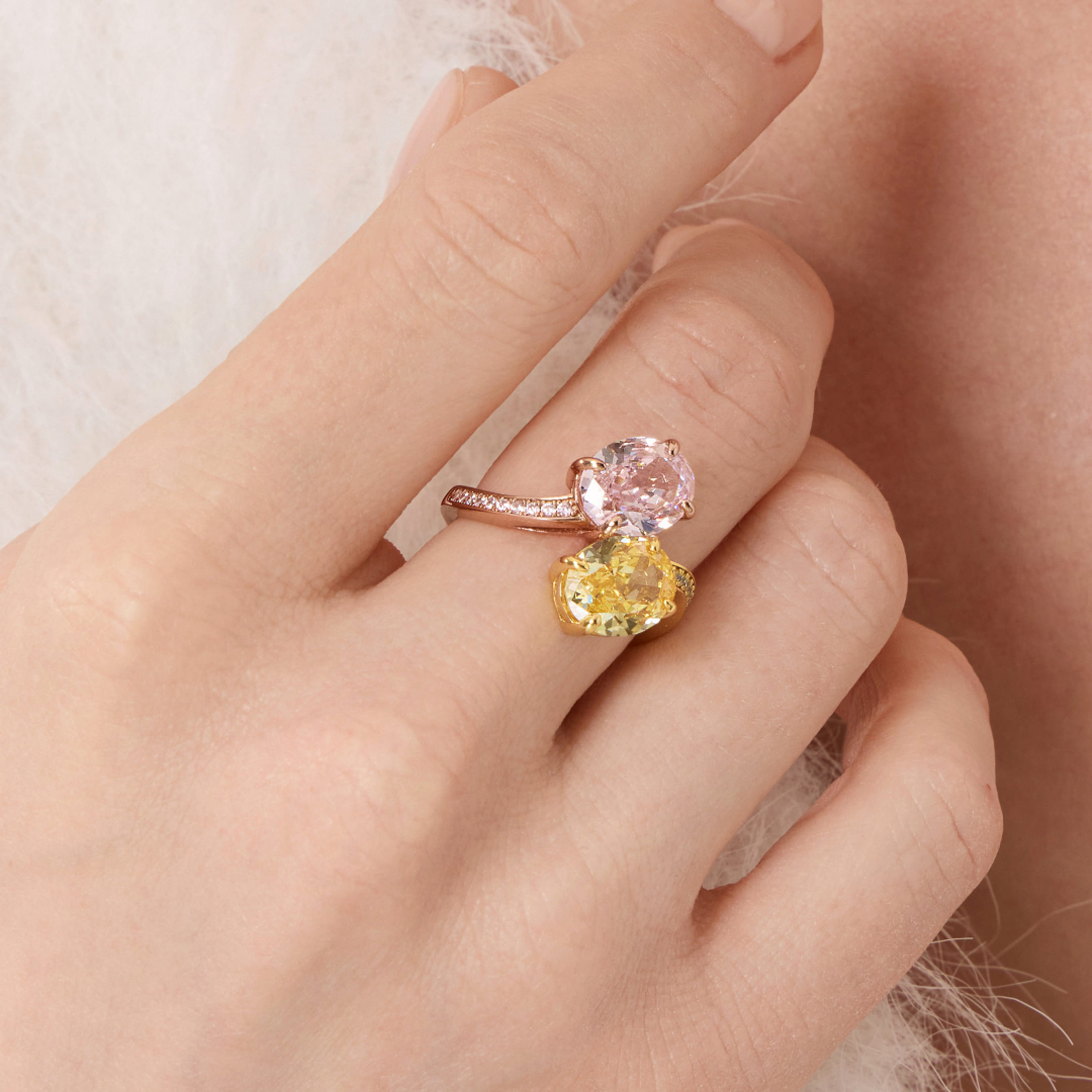 Серебряное кольцо с кубическим цирконием