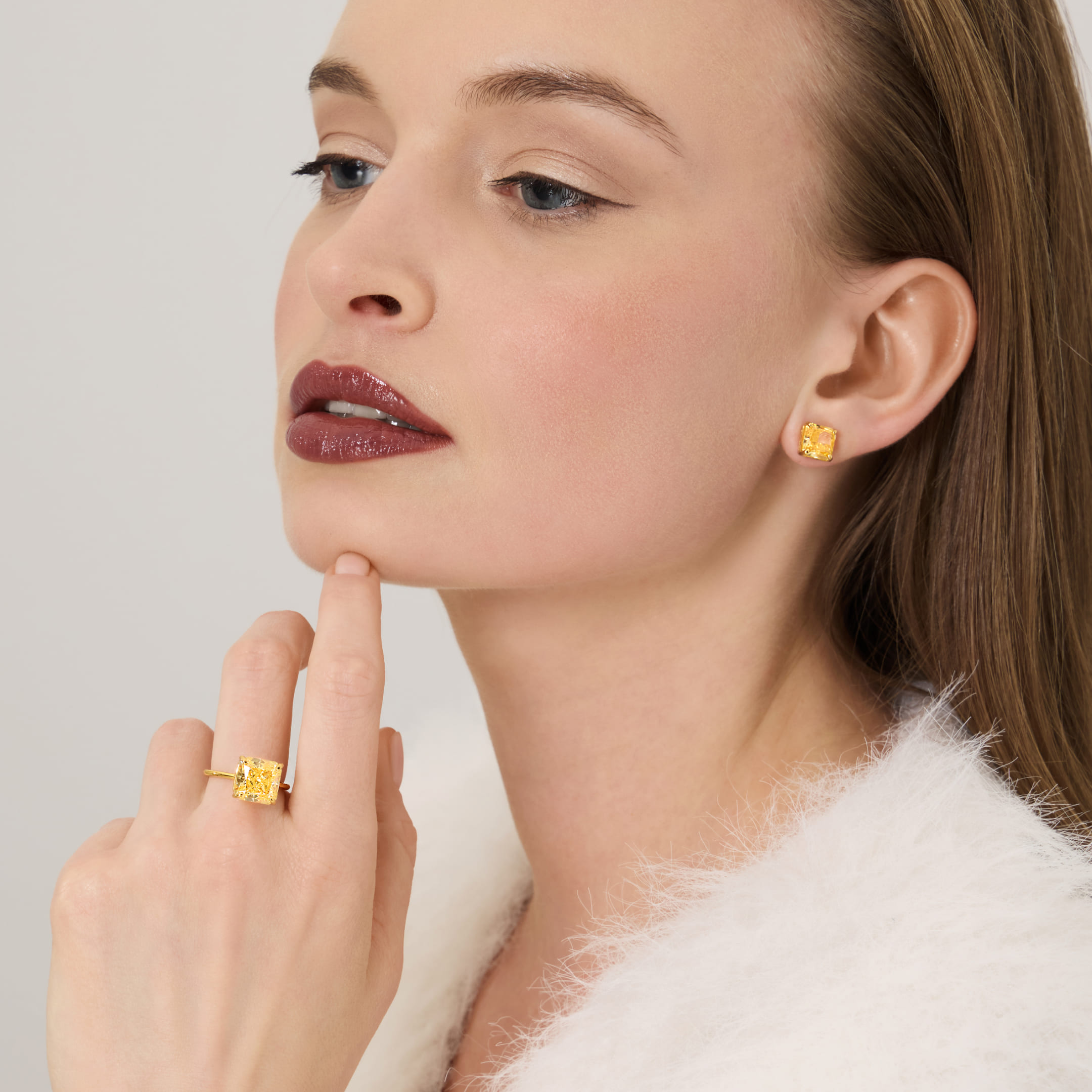 Серебряное кольцо с кубическим цирконием