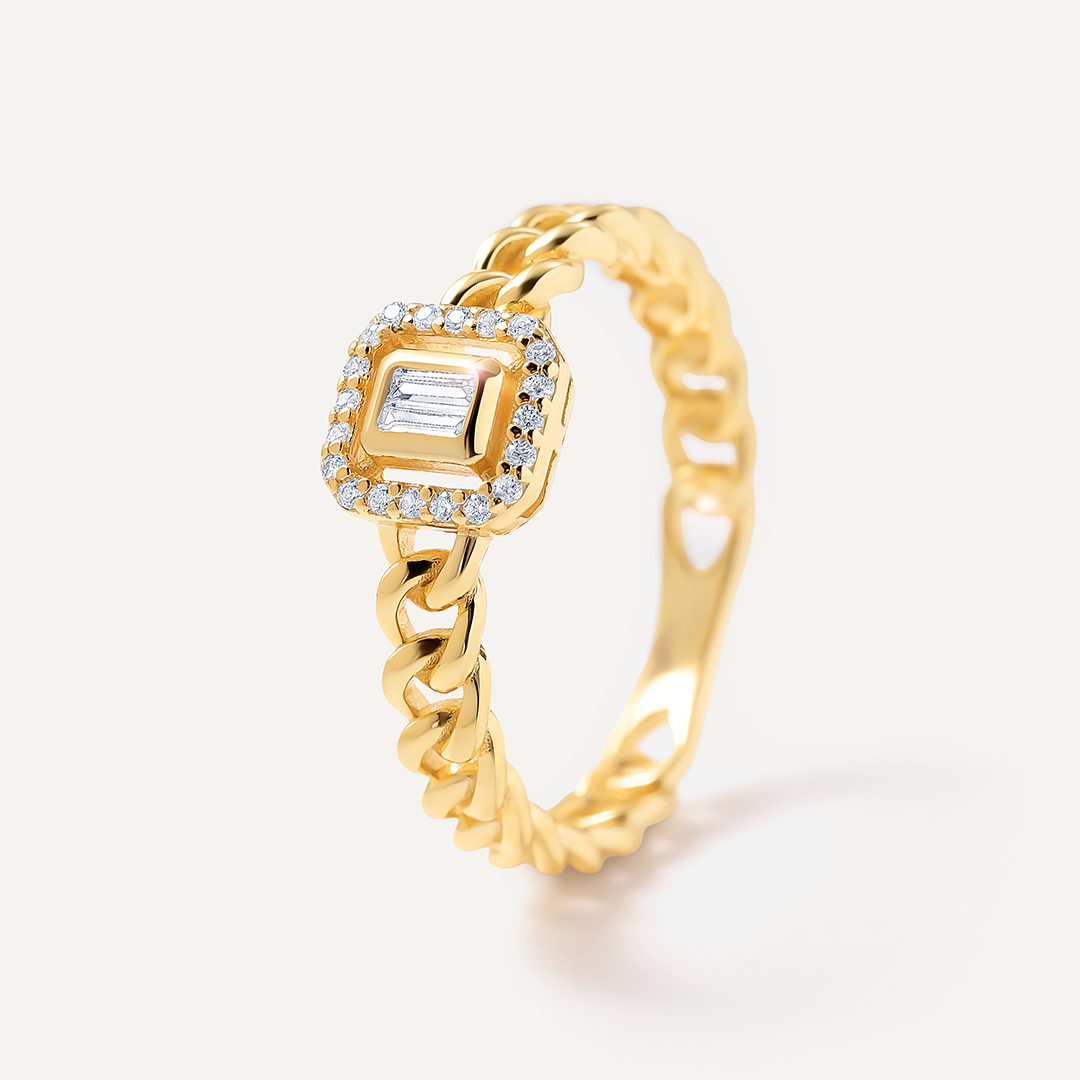 Серебряное кольцо с кубическим цирконием