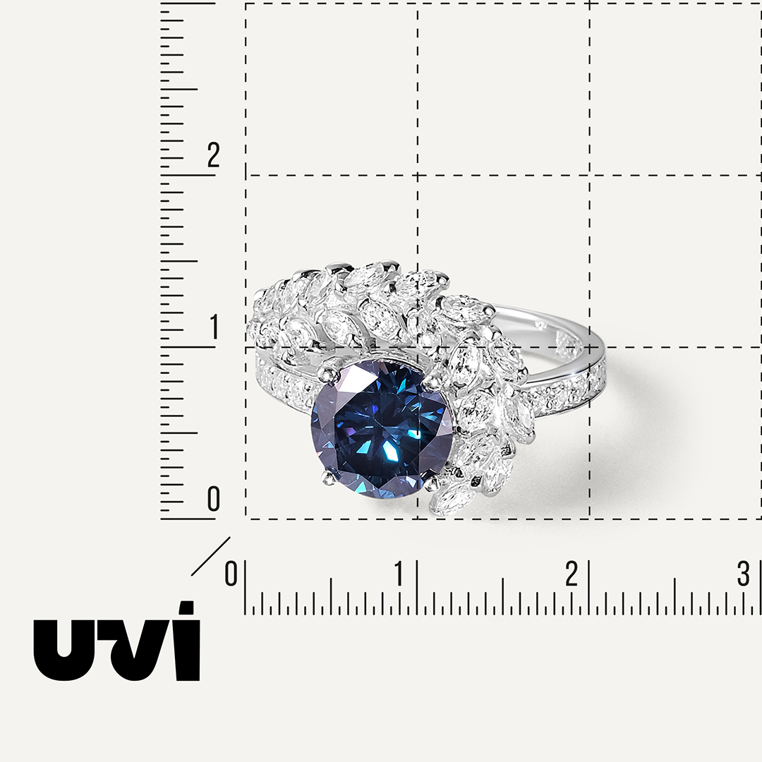 Серебряное кольцо с синим муассанитом