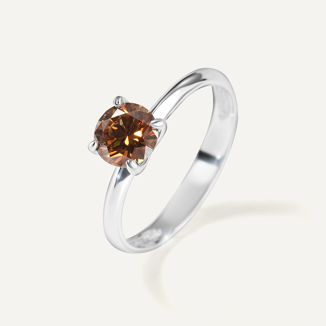 Серебряное кольцо с коричневым муассанитом