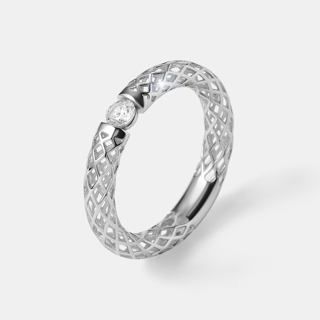 Серебряное кольцо с кубическим цирконием