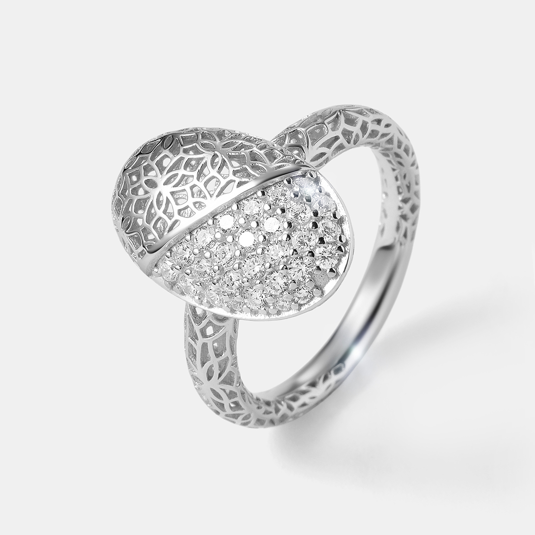 Серебряное кольцо с кубическим цирконием