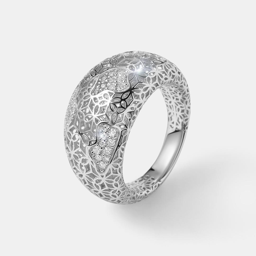 Серебряное кольцо с кубическим цирконием