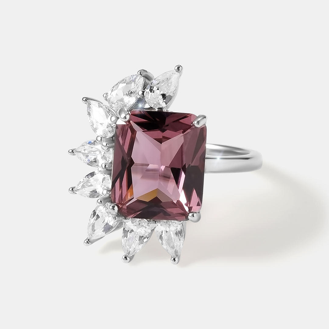Серебряное кольцо с султанитом