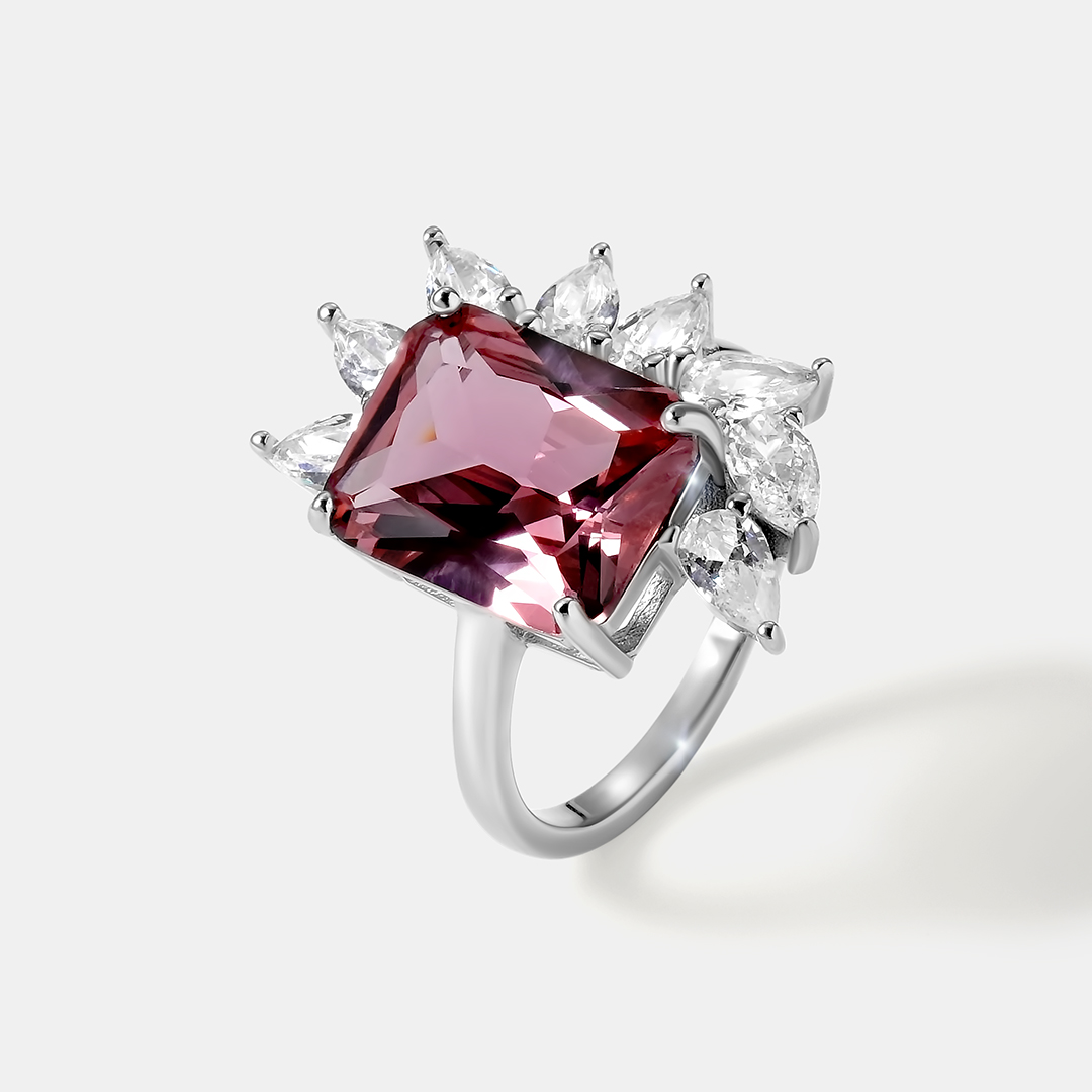 Серебряное кольцо с султанитом