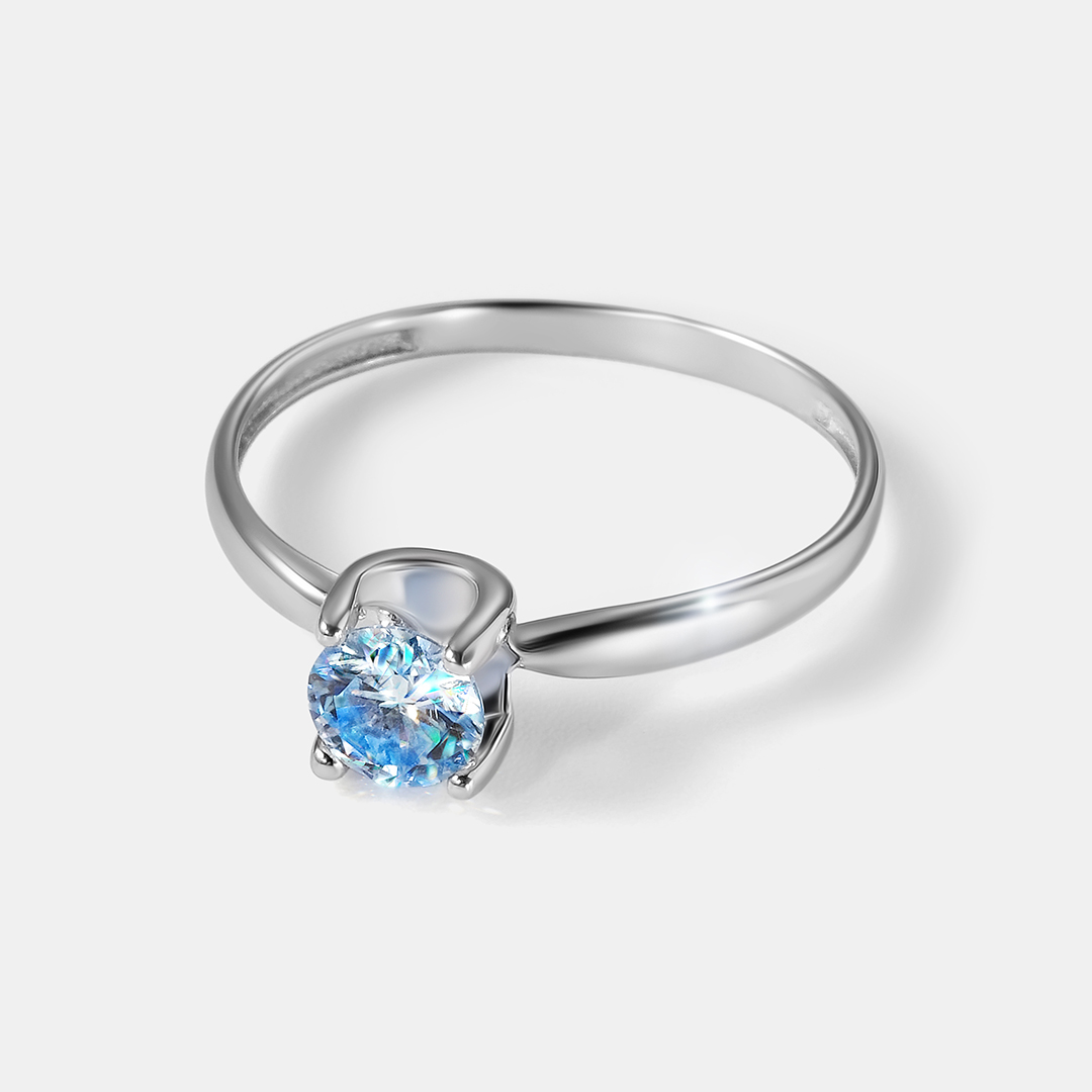 Серебряное кольцо с муассанитом