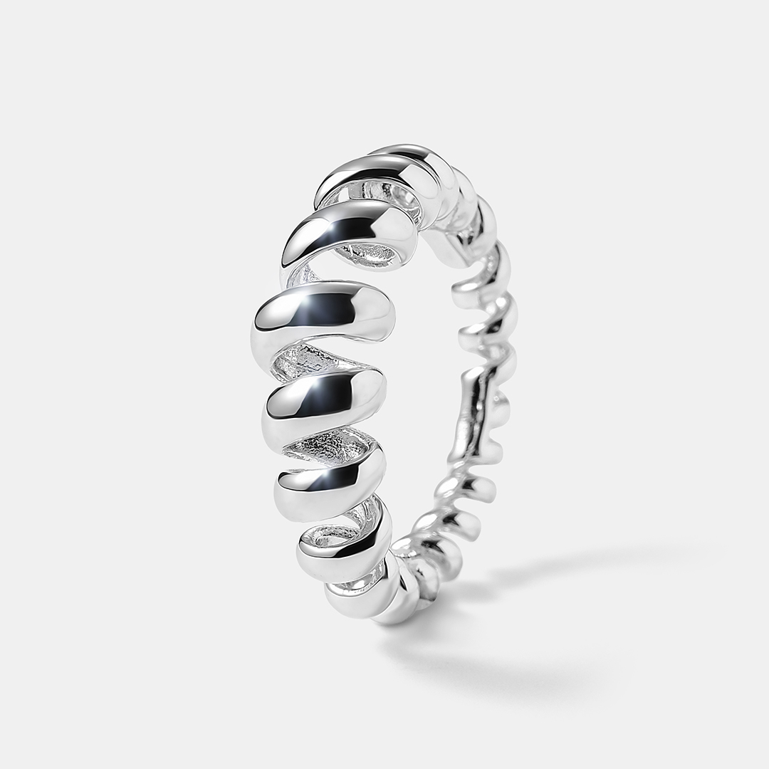 Серебряное кольцо