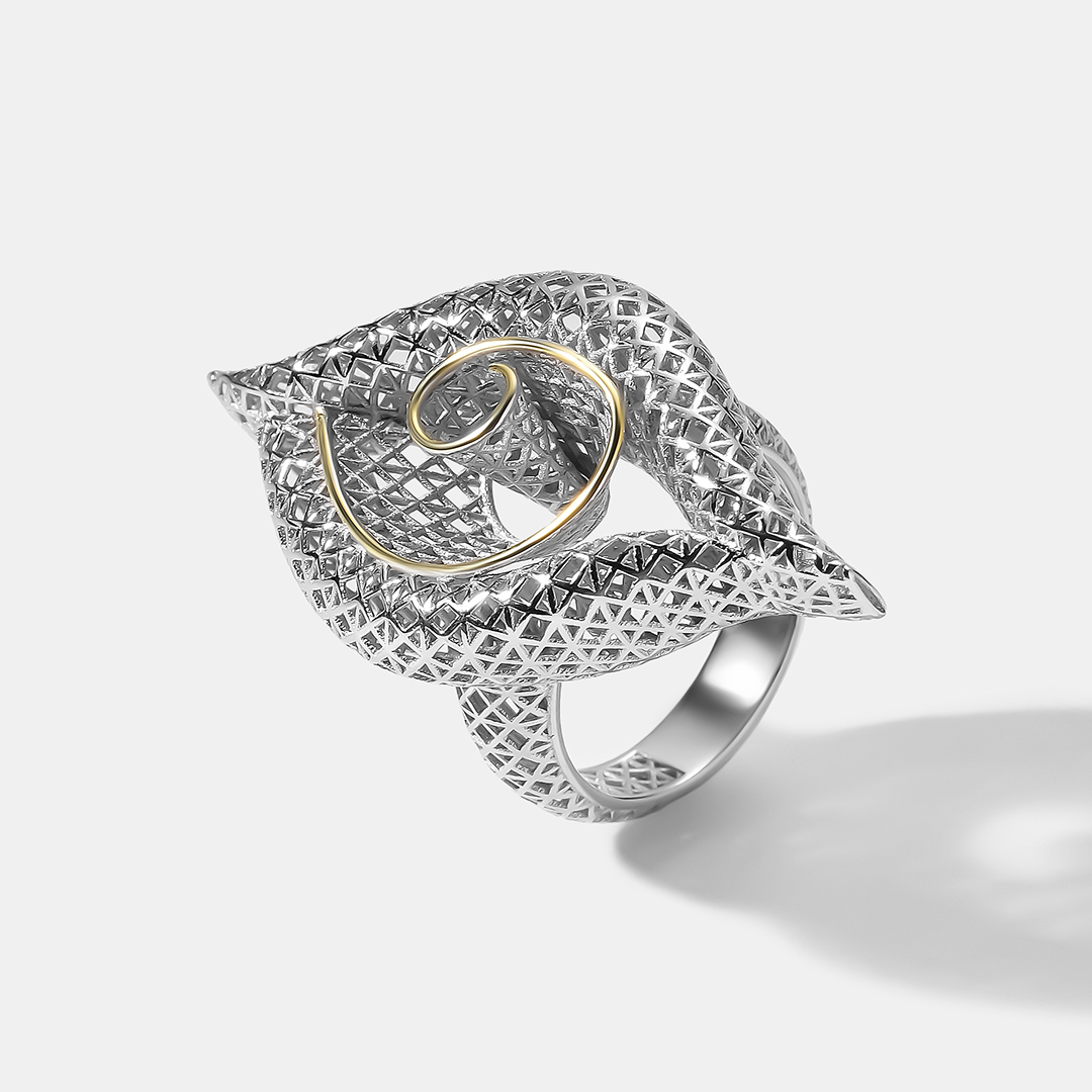 Серебряное кольцо