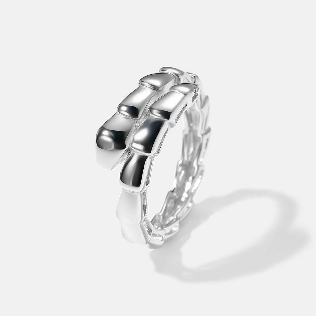 Серебряное кольцо "Змея"