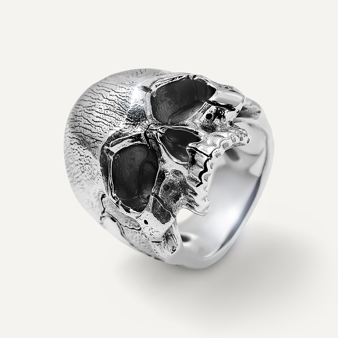 Серебряное кольцо