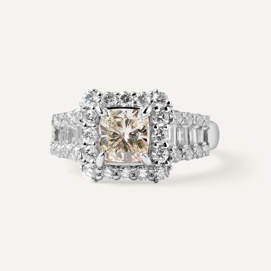 Кольцо из платины с бриллиантами