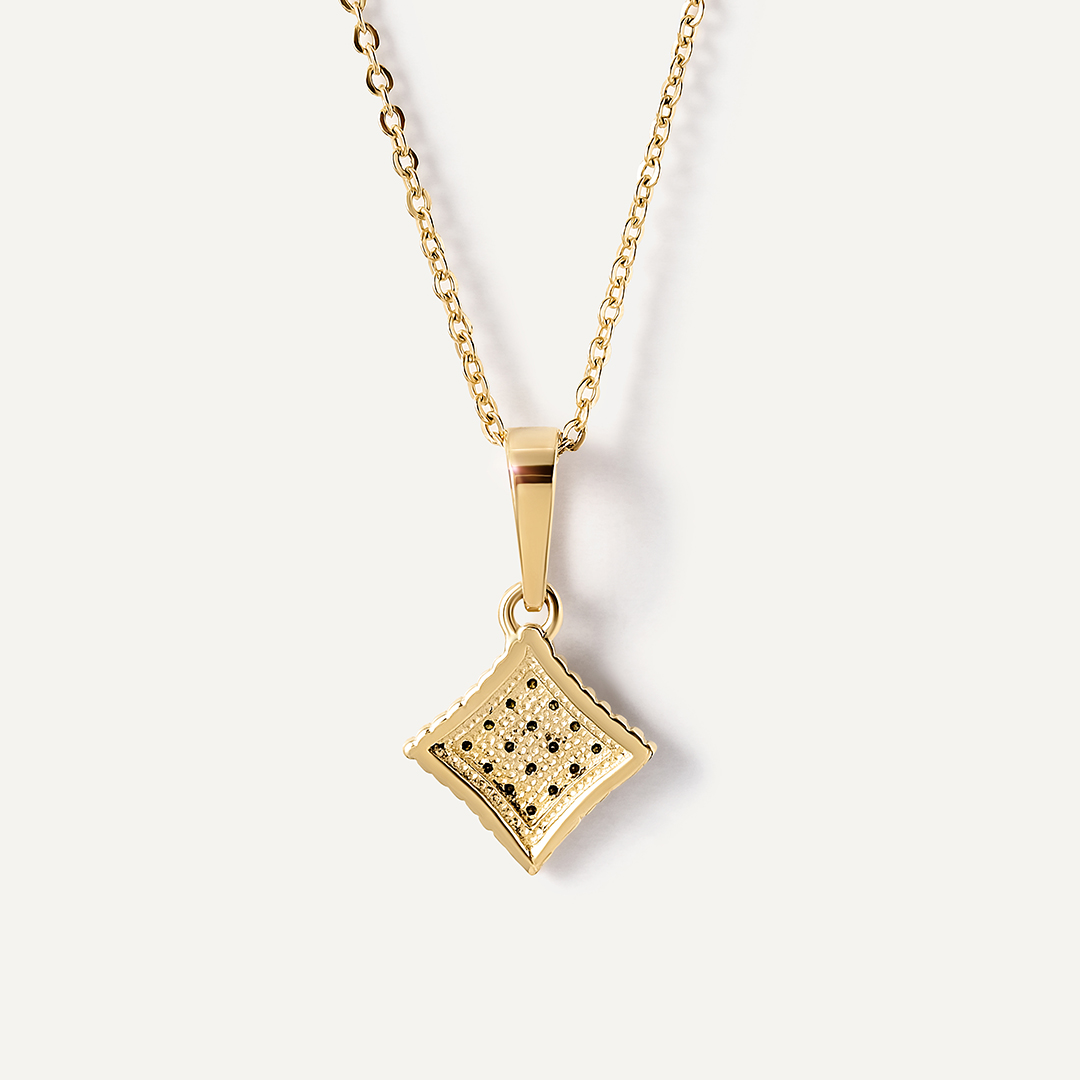 Подвеска из желтого золота с зелеными бриллиантами