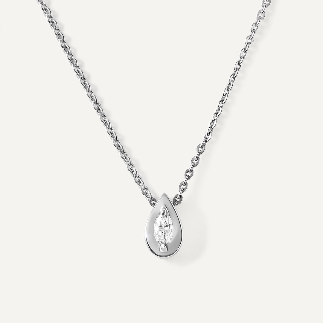 Подвеска из белого золота с бриллиантом