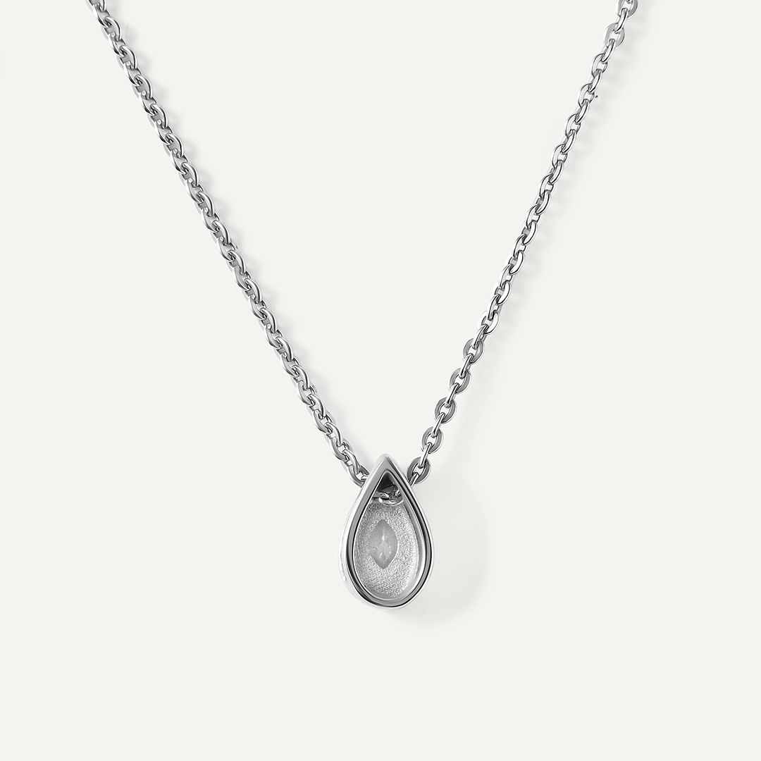 Подвеска из белого золота с бриллиантом