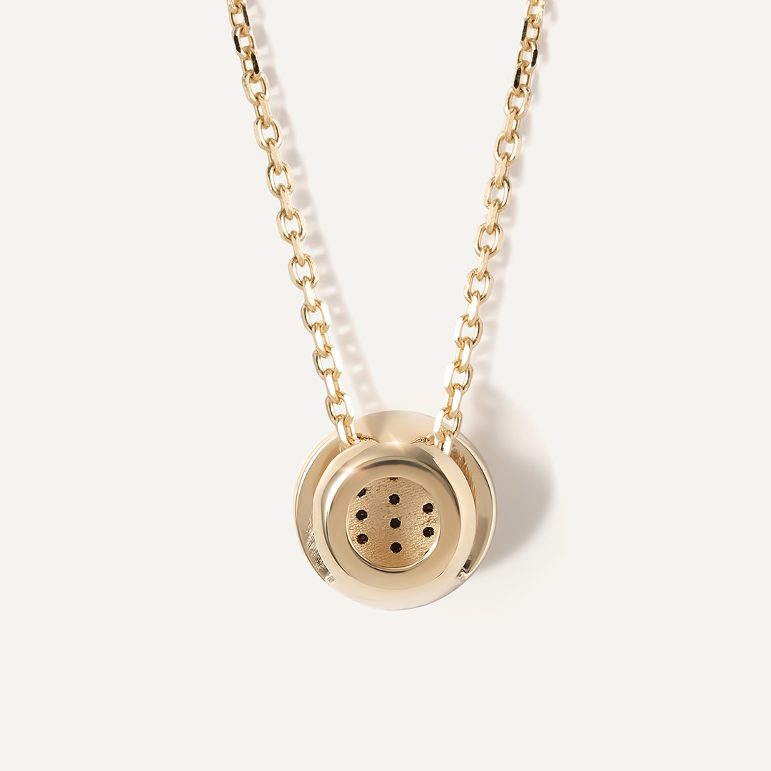 Подвеска из желтого золота с оранжевыми бриллиантами