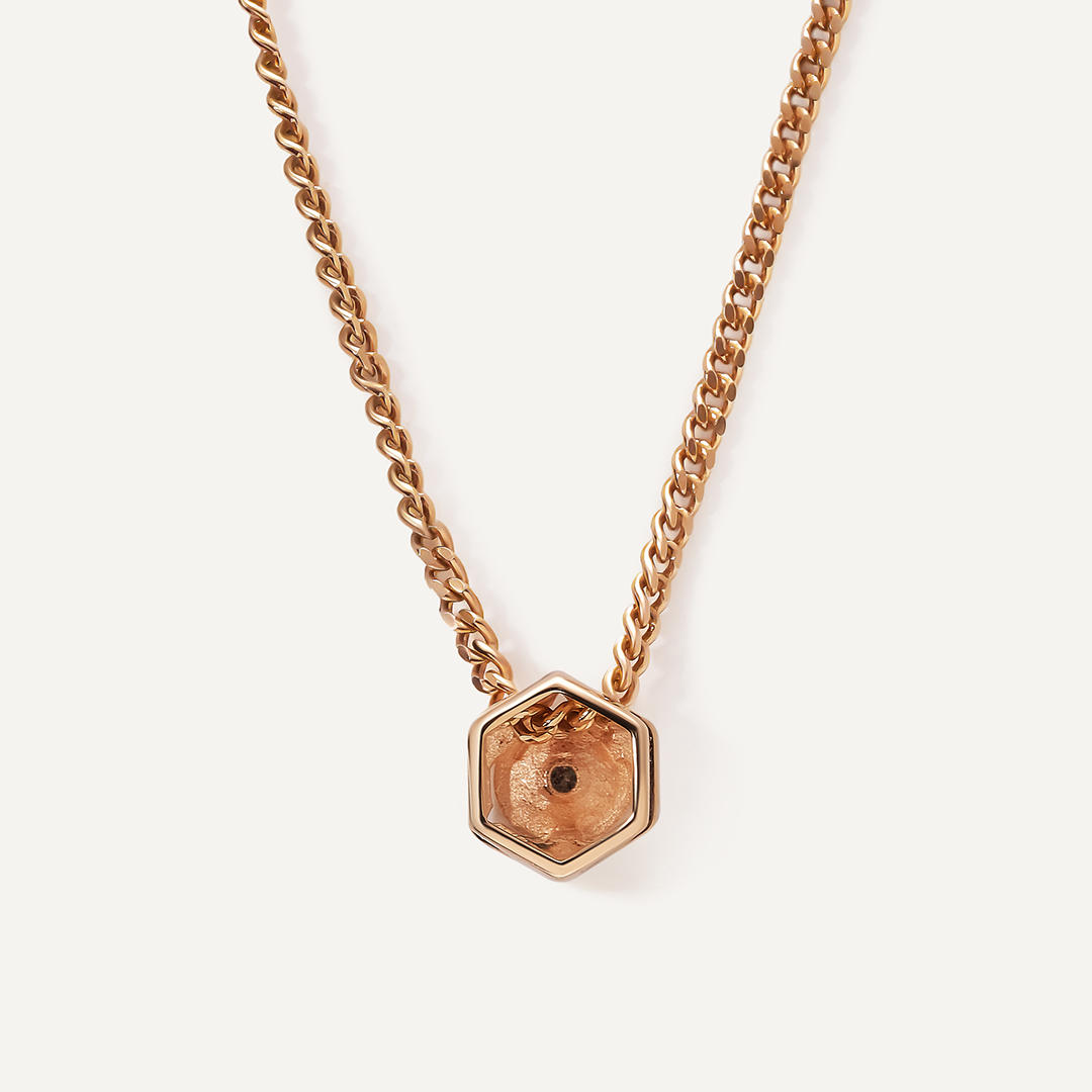 Подвеска из золота с бриллиантом