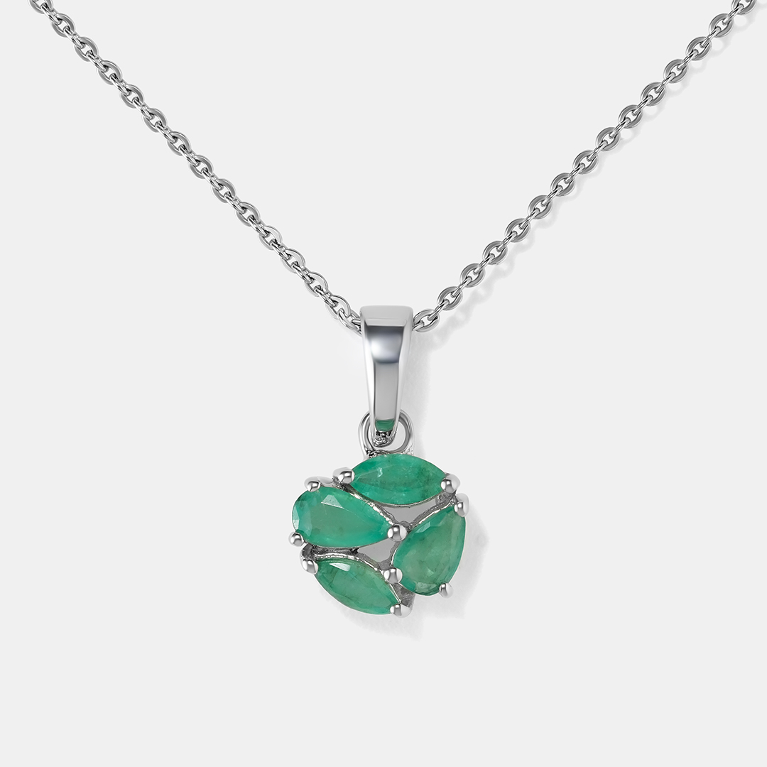 Серебряная подвеска с изумрудами