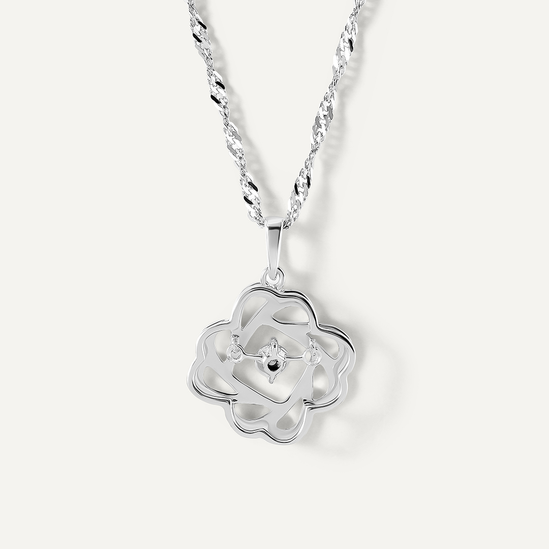 Серебряная подвеска с бриллиантом "Танцующий камень"