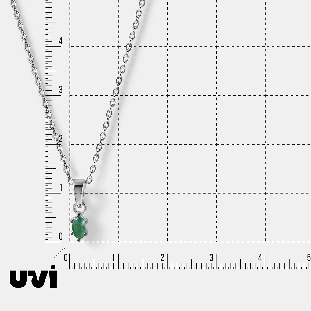 Серебряная подвеска с изумрудом