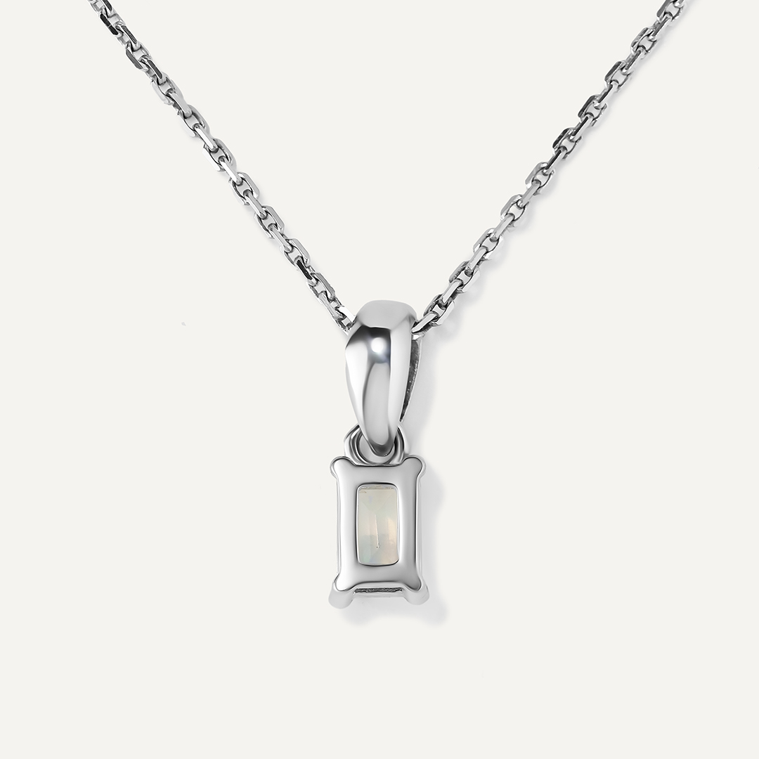 Серебряная подвеска с опалом