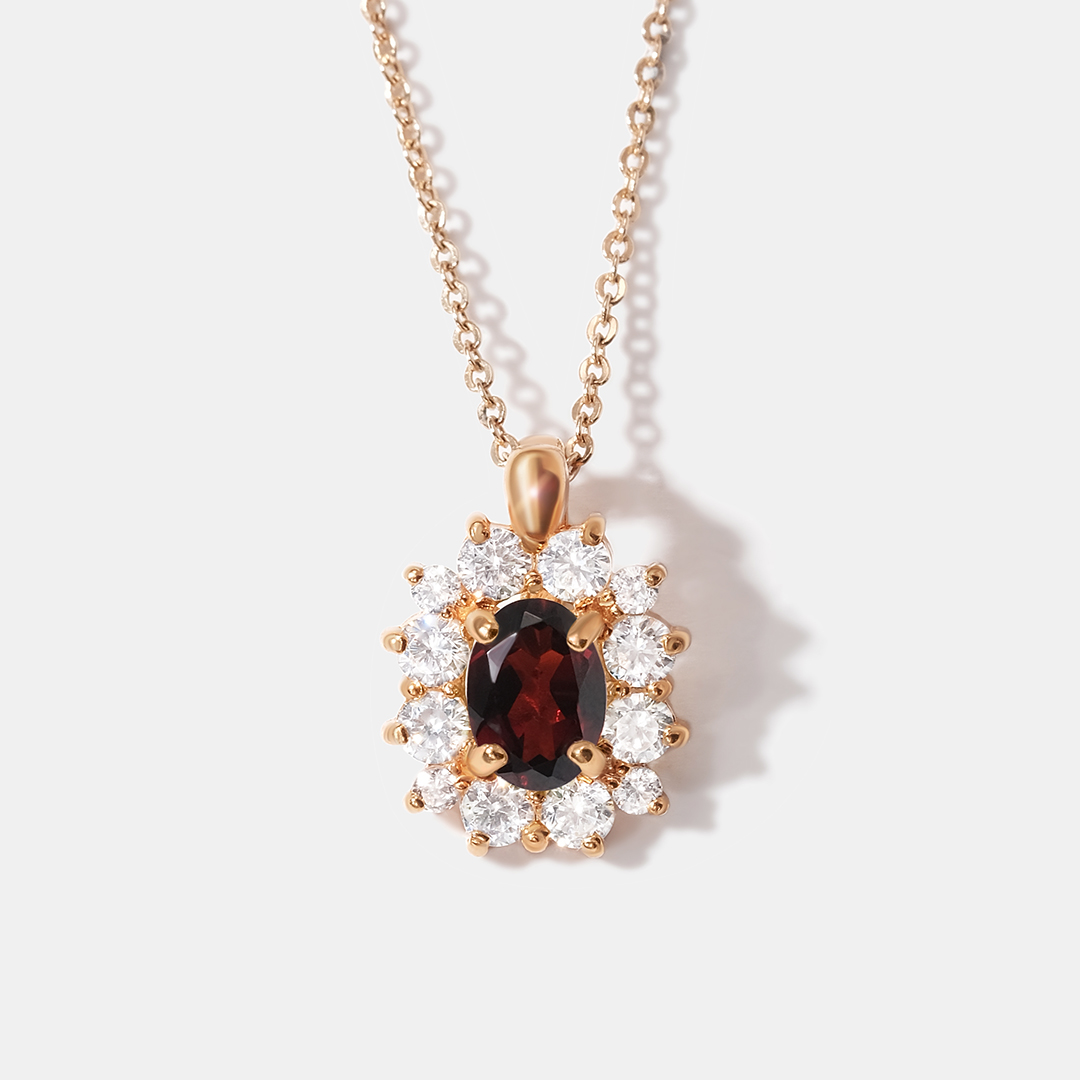 Серебряная подвеска с гранатом