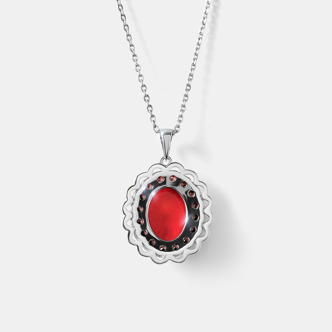Серебряная подвеска с кораллом