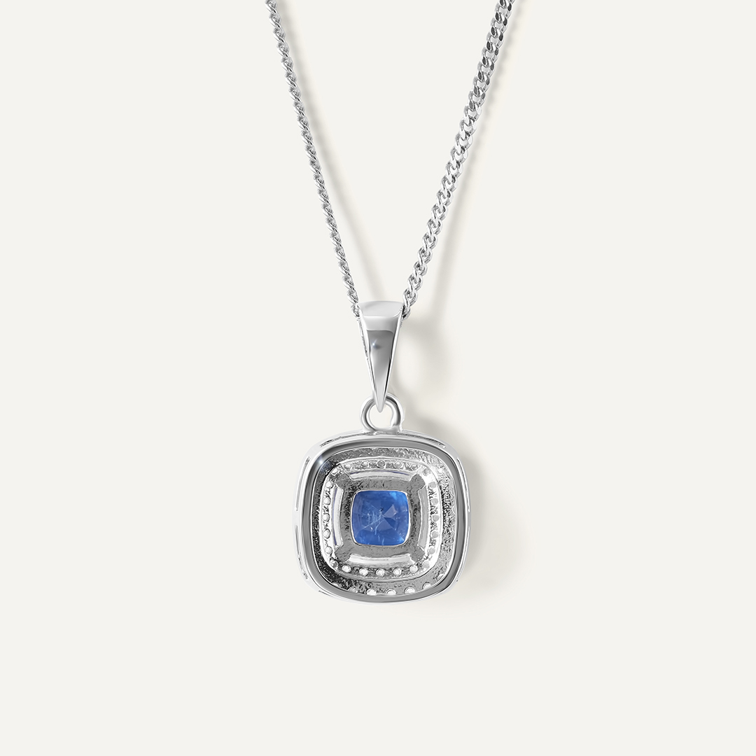 Серебряная подвеска с кианитом