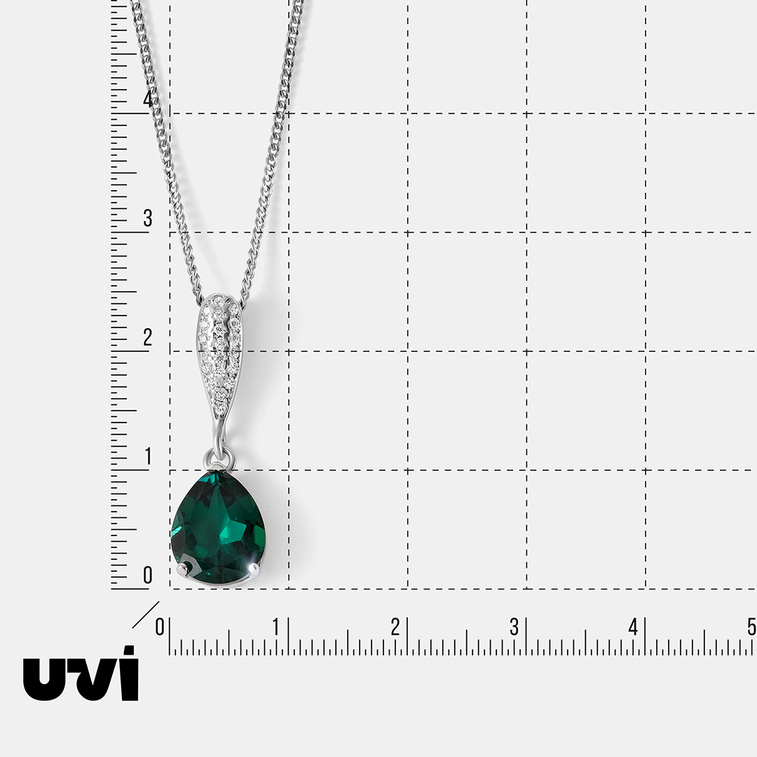 Серебряная подвеска с выращенным изумрудом