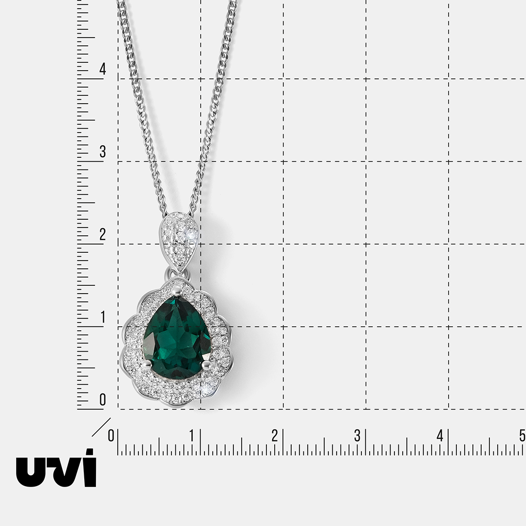 Серебряная подвеска с выращенным изумрудом