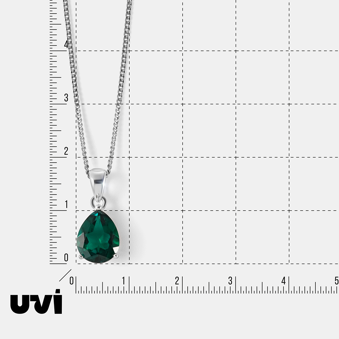 Серебряная подвеска с выращенным изумрудом