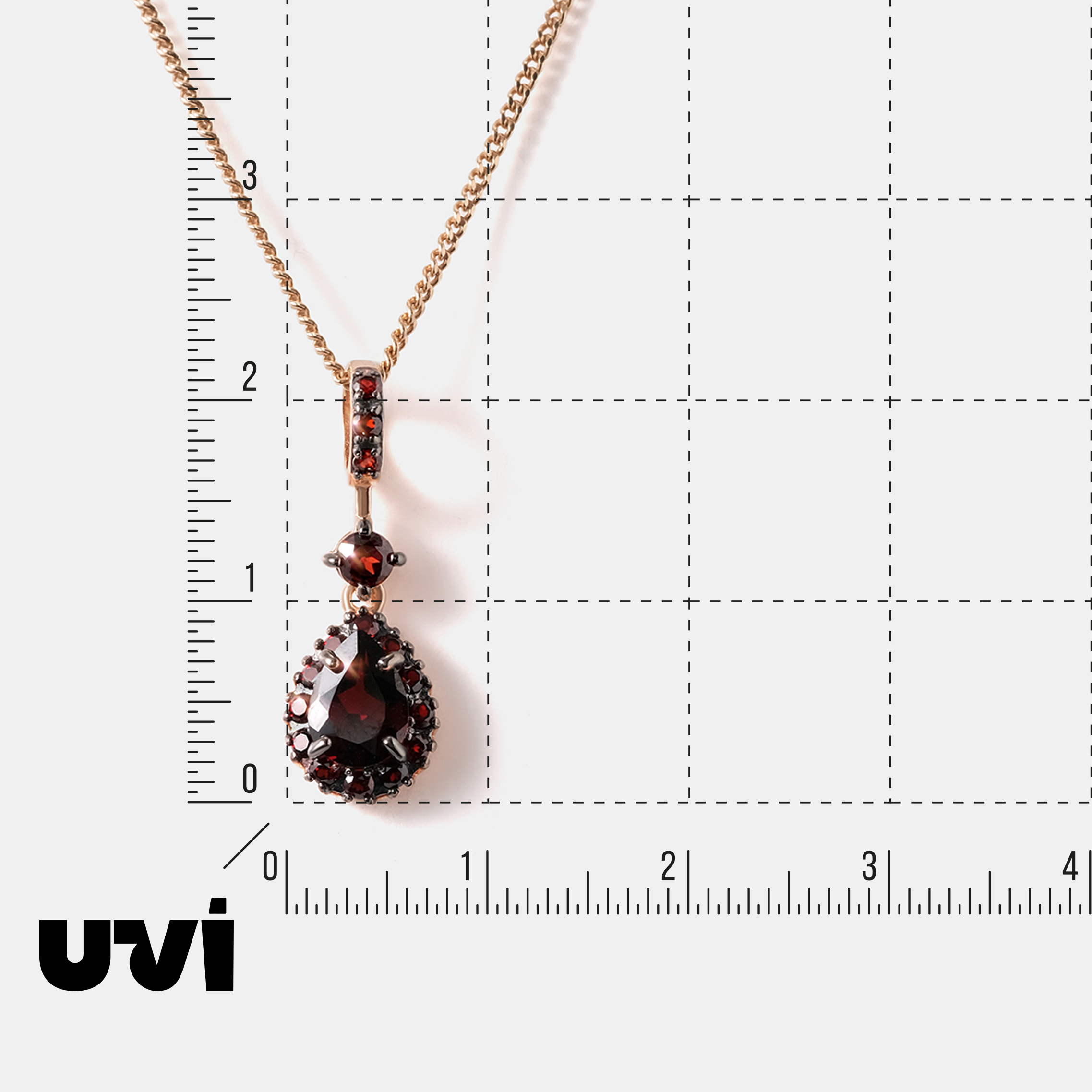 Серебряная подвеска с гранатами